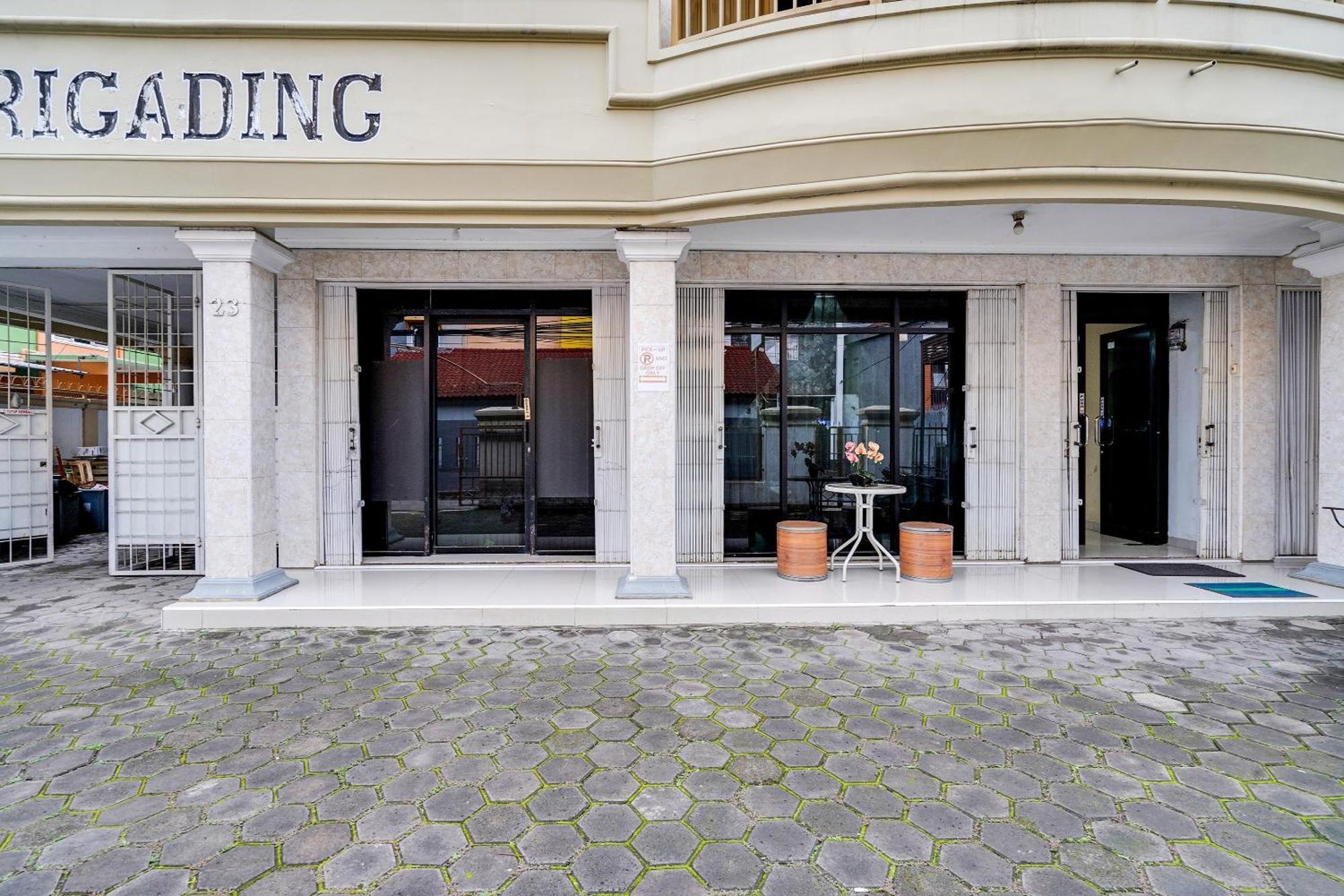Oyo Life 91994 Sawerigading Jatinangor Syariah Hotel Sayang Eksteriør billede