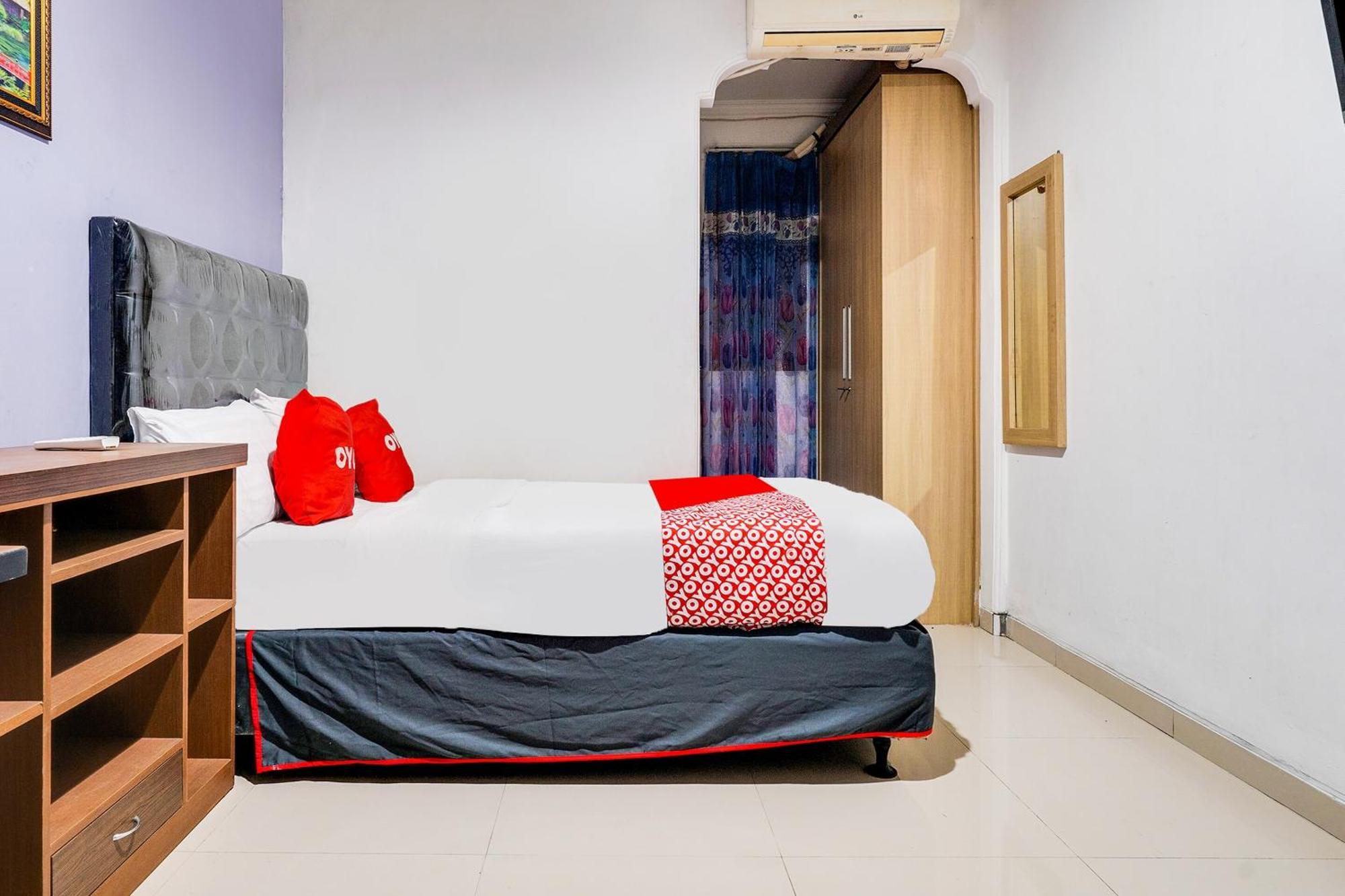 Oyo Life 91994 Sawerigading Jatinangor Syariah Hotel Sayang Eksteriør billede