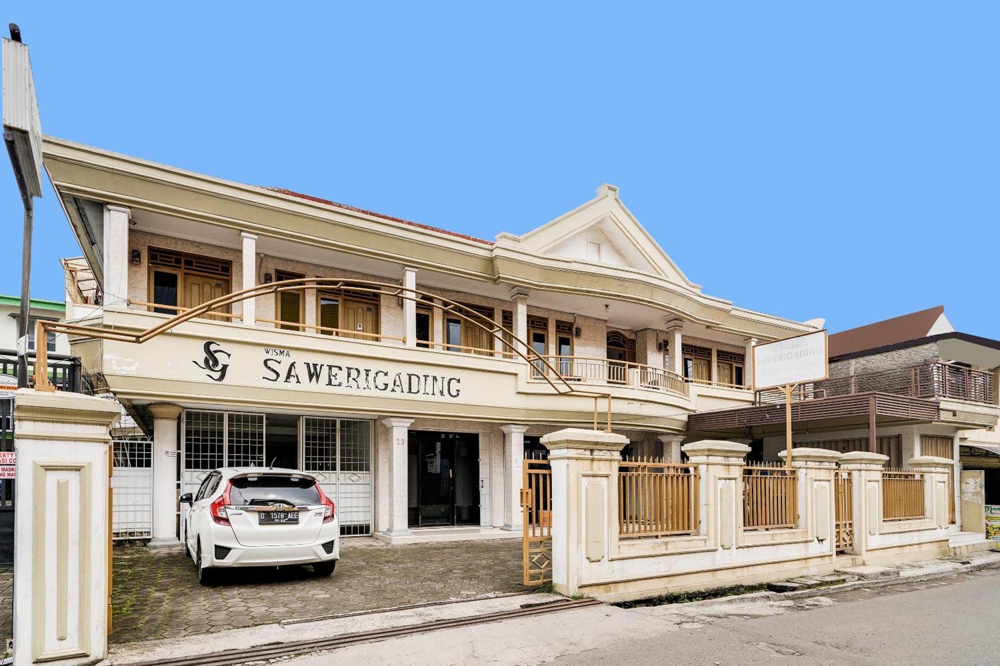 Oyo Life 91994 Sawerigading Jatinangor Syariah Hotel Sayang Eksteriør billede